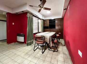 Casa · 244m² · 4 Ambientes · 2 Cocheras · Venta | Permuta - Casa 3 Dorm., Patio, Piscina y Terraza - Bella Vista, Rosario. Apto Crédito