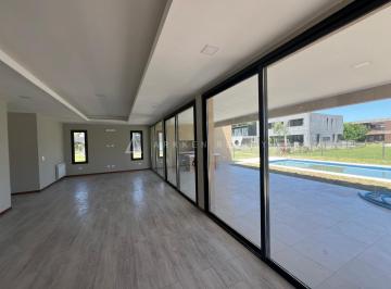 Casa · 260m² · 4 Ambientes · 3 Cocheras · Casa en Venta en Lagoon Pilar Barrio Cerrado