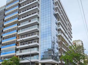 Departamento · 122m² · 4 Ambientes · 1 Cochera · Departamento - Venta - 4 Ambientes Dep. C/cochera - Flores