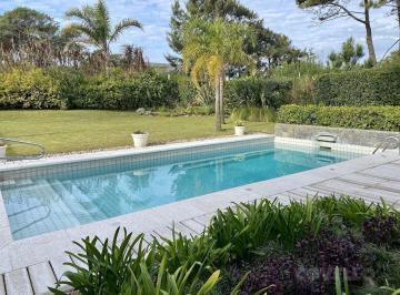 Casa · 376m² · 5 Ambientes · 2 Cocheras · Casa en Venta en Rincón del Indio