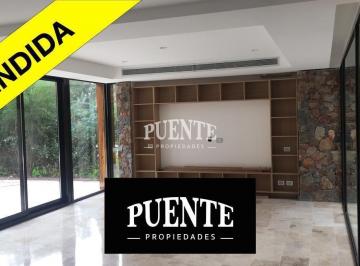 Casa · 840m² · 6 Ambientes · 2 Cocheras · Casa - Saint Thomas