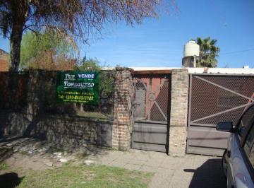 Casa · 300m² · 4 Ambientes · Vende: Casa