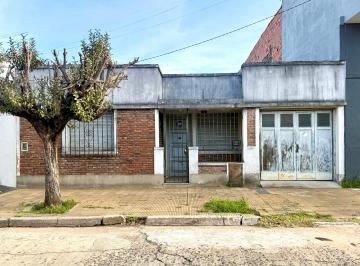 Casa de 3 ambientes, Morón · Casa Americana 3 Ambientes en Venta. Haedo Sur.