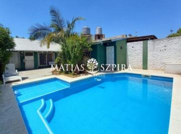 PH · 130m² · 3 Ambientes · 1 Cochera · Chalet 3 Ambientes - Pileta y Parrilla