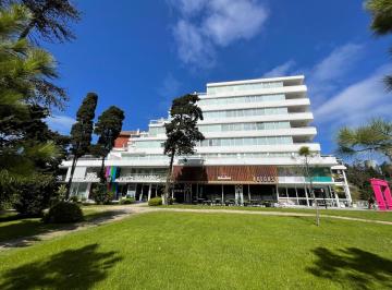 Departamento de 1 ambiente, Pinamar · Departamento 2 Ambientes con Pileta y Balcón Centro Pinamar