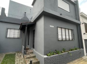PH · 80m² · 4 Ambientes · 1 Cochera · PH Al Frente 4 Ambientes