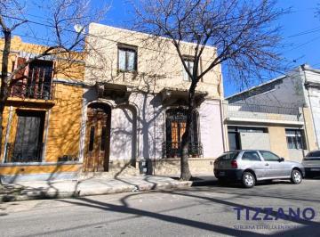 Casa · 261m² · 9 Ambientes · Venta, Casa Sobre Lote Propio, 9 Amb, Barracas, Sin Expensas.