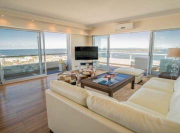 Departamento · 135m² · 3 Ambientes · 1 Cochera · Departamento - Punta del Este