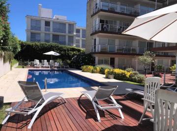 Departamento · 55m² · 2 Ambientes · 1 Cochera · Apartamento - Península