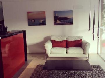 Departamento · 48m² · 2 Ambientes · 1 Cochera · Apartamento - Península