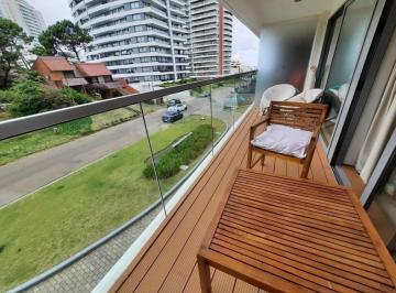 Departamento · 35m² · 2 Ambientes · 1 Cochera · Apartamento - Punta del Este
