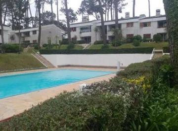 Departamento · 50m² · 3 Ambientes · 1 Cochera · Apartamento - Punta del Este