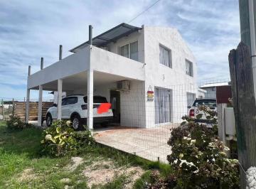 Casa · 180m² · 4 Ambientes · Casa en Balneario Buenos Aires