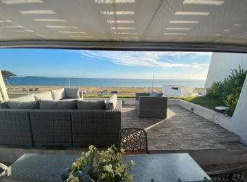 Departamento · 180m² · 4 Ambientes · 1 Cochera · Pinares