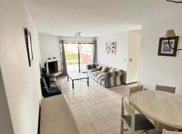 Departamento · 110m² · 4 Ambientes · 2 Cocheras · Apartamento - Punta del Este. 3 Dorm. y Garaje Para 2 Autos