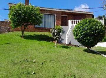 Casa · 150m² · 5 Ambientes · 1 Cochera · Playa Mansa