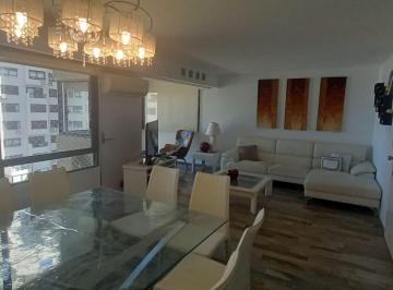 Departamento · 85m² · 4 Ambientes · 1 Cochera · Playa Brava