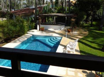Casa · 400m² · 5 Ambientes · 3 Cocheras · Punta del Este