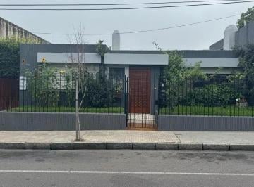 Casa · 260m² · 4 Ambientes · 3 Cocheras · Maldonado