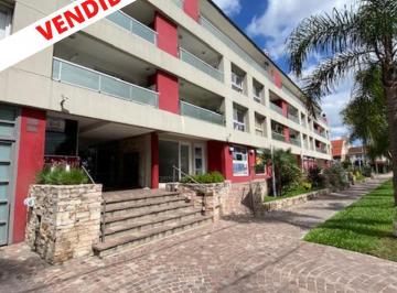 Departamento · 48m² · 2 Ambientes · 1 Cochera · Departamento - Lomas de Zamora