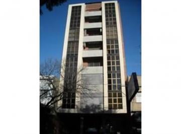 Departamento · 92m² · 4 Ambientes · 1 Cochera · Departamento - Olivos