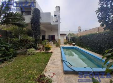 Casa · 224m² · 5 Ambientes · Casa - Grand Bourg