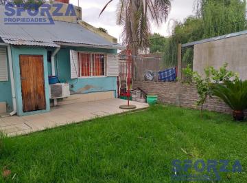 Casa · 250m² · 4 Ambientes · 1 Cochera · Casa - San Miguel