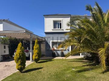 Casa · 129m² · 4 Ambientes · 2 Cocheras · Casa del Lago Portezuelo Nordelta Tigre 4 Ambientes