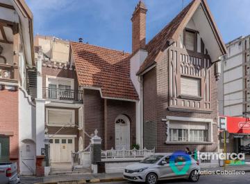 Casa · 438m² · 15 Ambientes · 2 Cocheras · Casona Tradicional en El Corazón de Nueva Cordoba