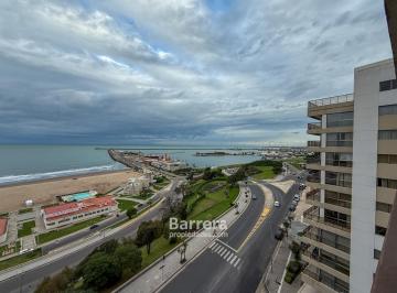 Departamento · 122m² · 4 Ambientes · 1 Cochera · Excelente Semi - Piso con Vista Inmejorable Al Mar