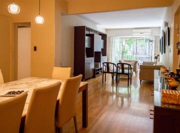 Departamento · 115m² · 4 Ambientes · Amplio Piso de Tres Amb. Mas Dependencia