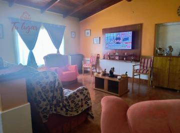Casa · 180m² · 6 Ambientes · 2 Cocheras · Venta Casa, Local Comercial y Depto Centenario