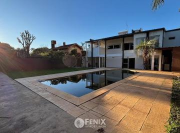 Casa · 648m² · 5 Ambientes · 3 Cocheras · Cf1295 - Casa Apta Crédito Hipotecario - 4 Dorm. - Av Santa Cruz y Zapiola
