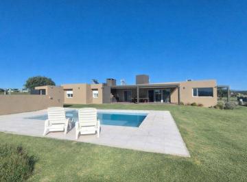 Casa · 280m² · 4 Ambientes · 3 Cocheras · Venta de Casa 3 Dorm Vista Al Lago, Puerto del Águila
