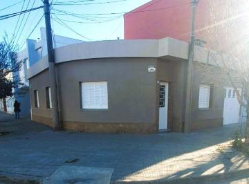 Casa de 4 ambientes, Bahía Blanca · Vendemos Casa - Zona Uns