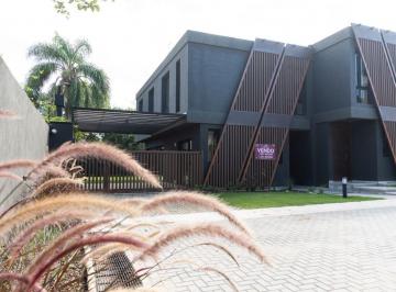 Casa de 5 ambientes, Córdoba · Duplex en Venta en Housing con Seguridad de Categoria No Perder!