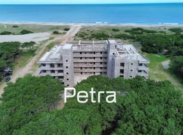 Departamento · 97m² · 4 Ambientes · Departamento Frente Al Mar en Venta. Villarobles - Mohana