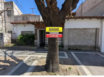 Casa · 90m² · 4 Ambientes · 2 Cocheras · Casa en Venta Héroes de Malvinas Al 2400, Lanús Este 4 Amb