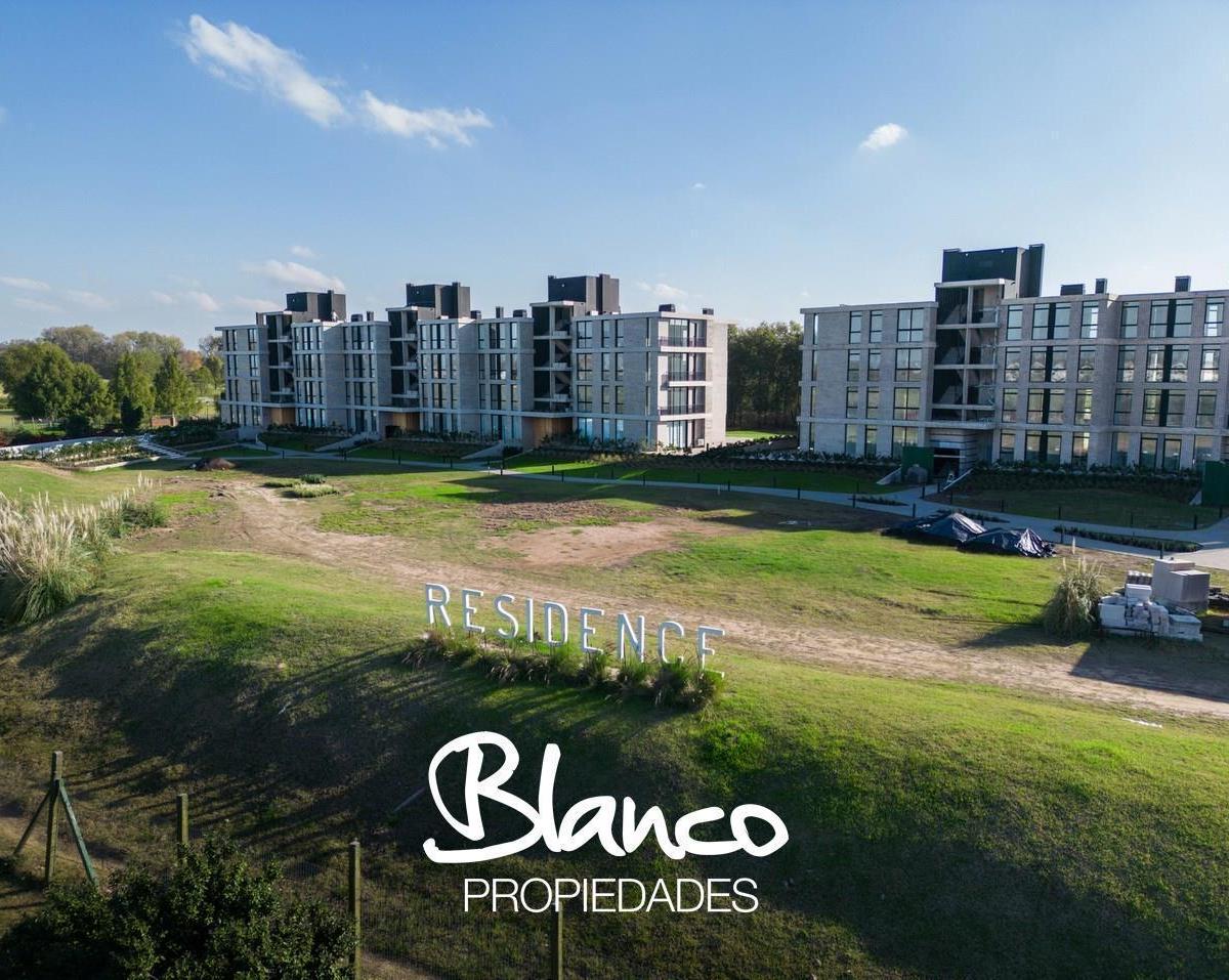 Pilará - Residence 1600