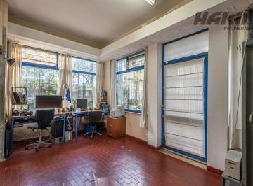 Local comercial · 54m² · Amplio Local en Villa Urquiza Ideal Oficina o Café de Especialidad. Gran Potencial!