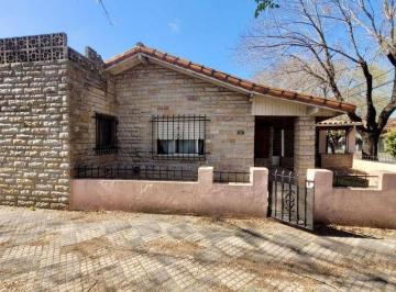 Casa · 80m² · 3 Ambientes · 1 Cochera · Casa en Venta en Monte Grande