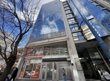 Oficina comercial · 140m² · 4 Ambientes · 1 Cochera · Oficina en Centro