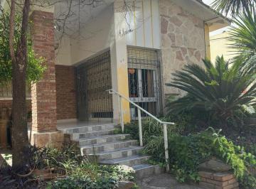 Casa · 160m² · 3 Ambientes · 1 Cochera · Casa 2 Dorm. Cocher Doble y Departamento en Venta Santa Rita Carlos Paz