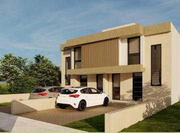 Casa · 114m² · 6 Ambientes · 1 Cochera · Dúplex Venta Nobu Town, Tres Dorm. Próximo a Docta