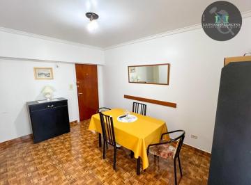 Departamento · 40m² · 2 Ambientes · Departamento en Alquiler Temporario 2 Amb - 2 Pers. - Centro