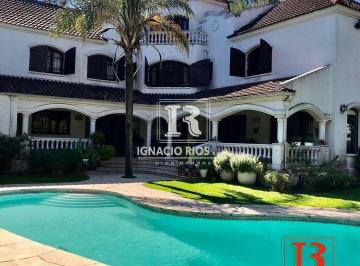 Casa · 600m² · 5 Ambientes · 3 Cocheras · Casa en Venta Ubicado en Santa Rita, San Isidro, G. B. a. Zona Norte