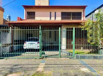 Casa de 4 ambientes, Ituzaingó · Casa de Buena Construcción en Zona de Ituzaingo Norte