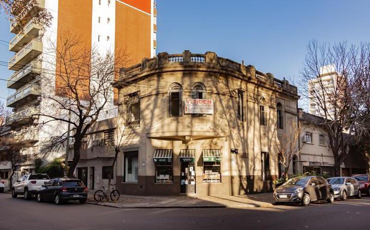 Casa · 120m² · 9 Ambientes