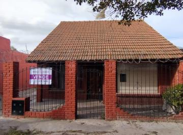 Casa de 3 ambientes, Mar del Plata · Bajo de Precio Challet con Pileta y Depto Zona Hospital Regional