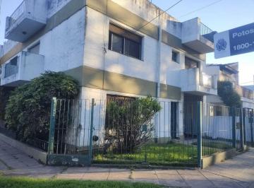 Casa · 102m² · 4 Ambientes · Casa Chalet en Venta en Villa Adelina, San Isidro, G. B. a. Zona Norte